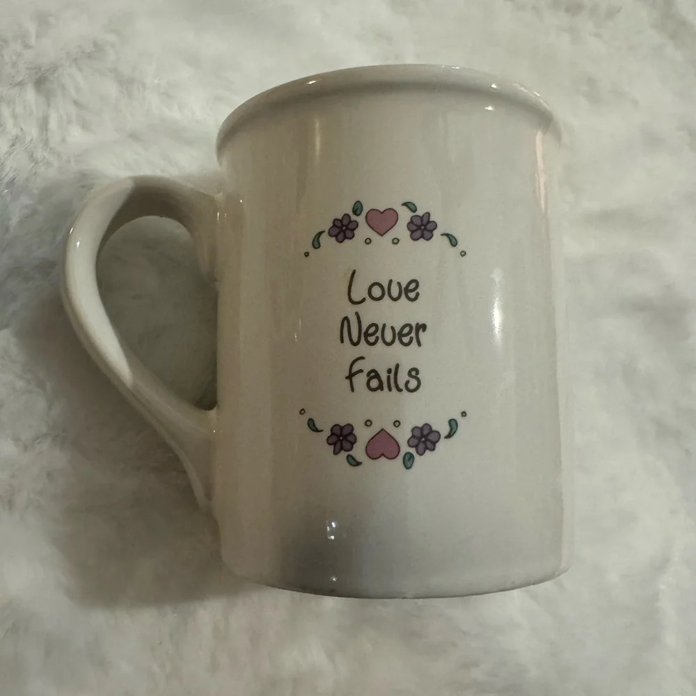 VTG 85 Precious Moments Teacher Coffee Cup Mug Love Never Fails Teachercore - Picture 2 of 10